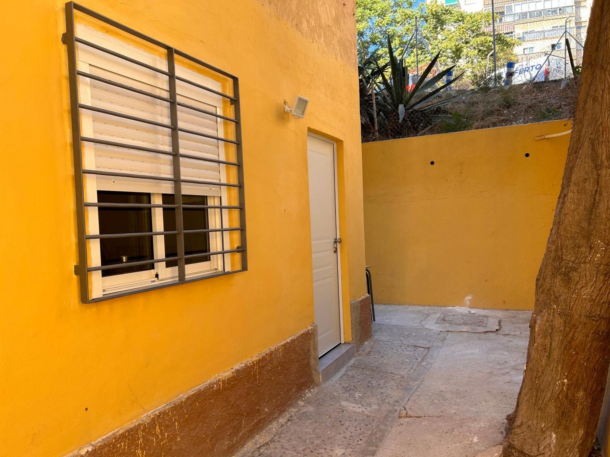 Apartamentos Yiya มาลากา ภายนอก รูปภาพ